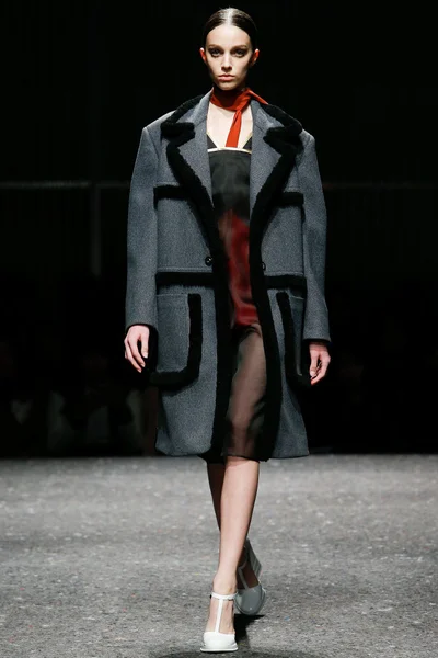 Look 5